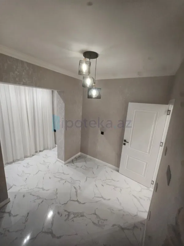 Satılır 2 otaqlı köhnə tikili 50 m²