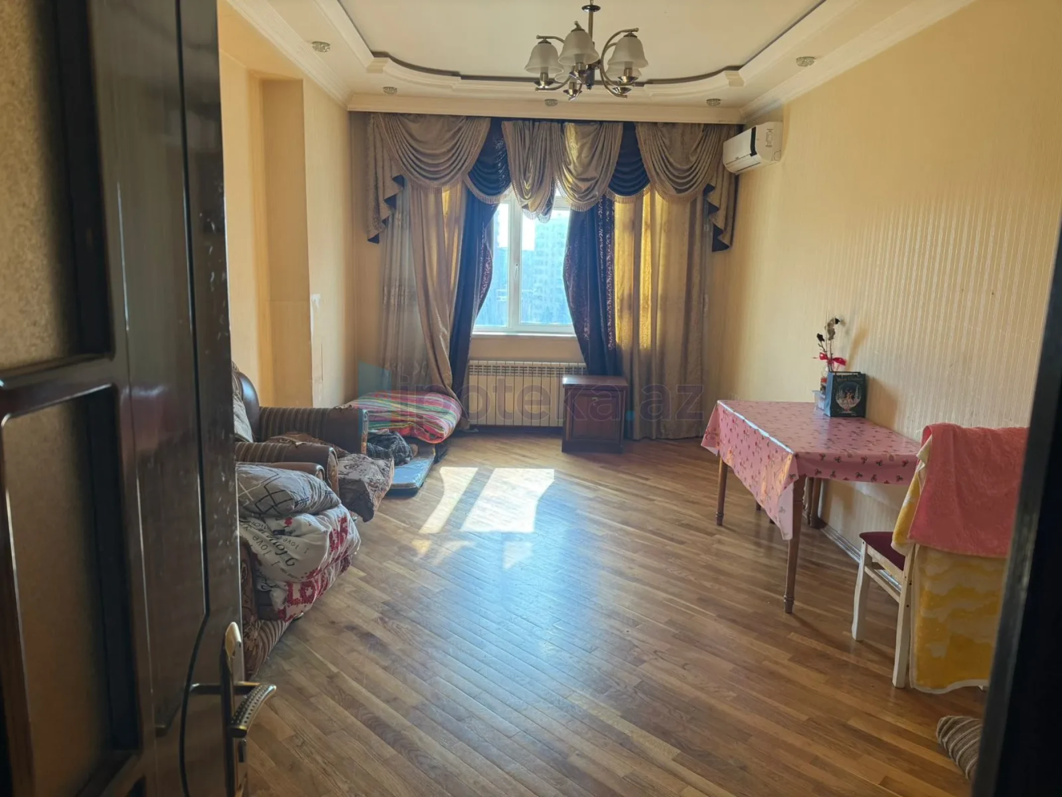 Satılır 2 otaqlı yeni tikili 99 m²