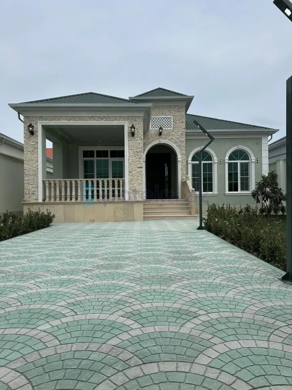 Satılır 4 otaqlı həyət evi 145 m²