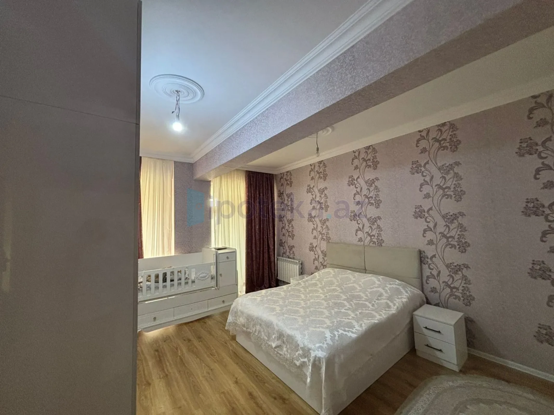 Satılır 3 otaqlı yeni tikili 101 m²