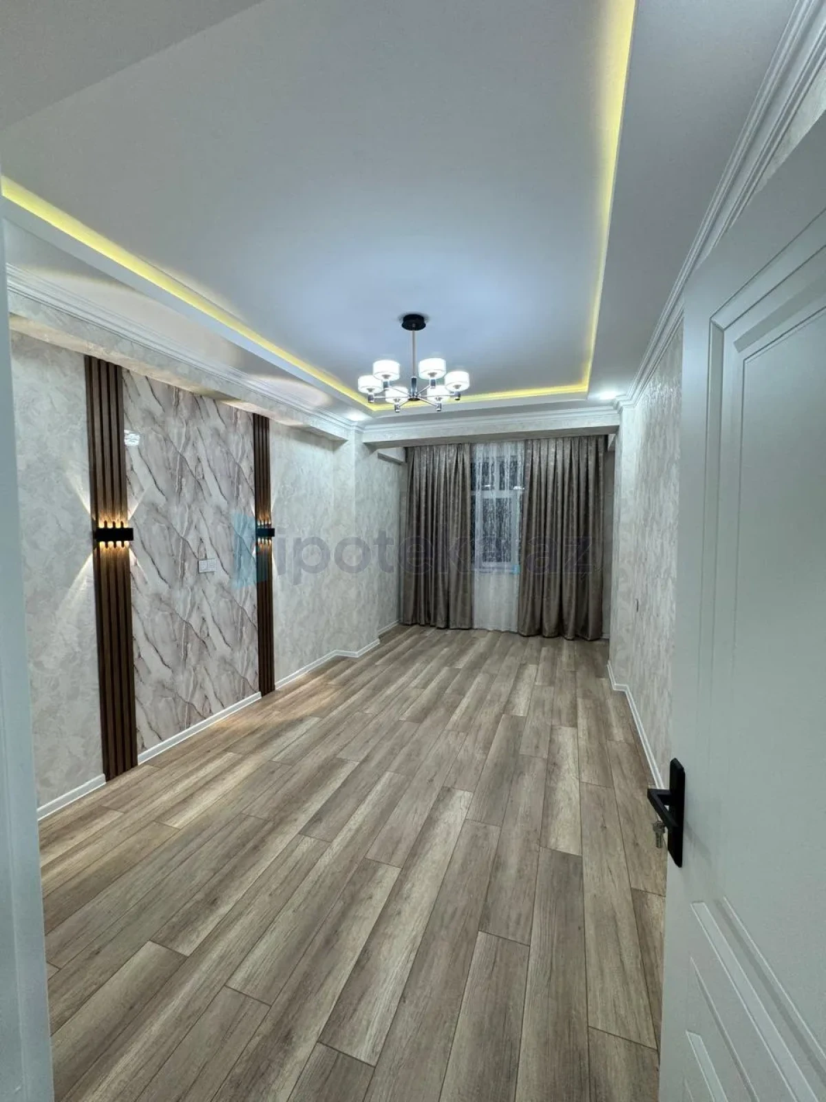 Satılır 2 otaqlı yeni tikili 64 m²
