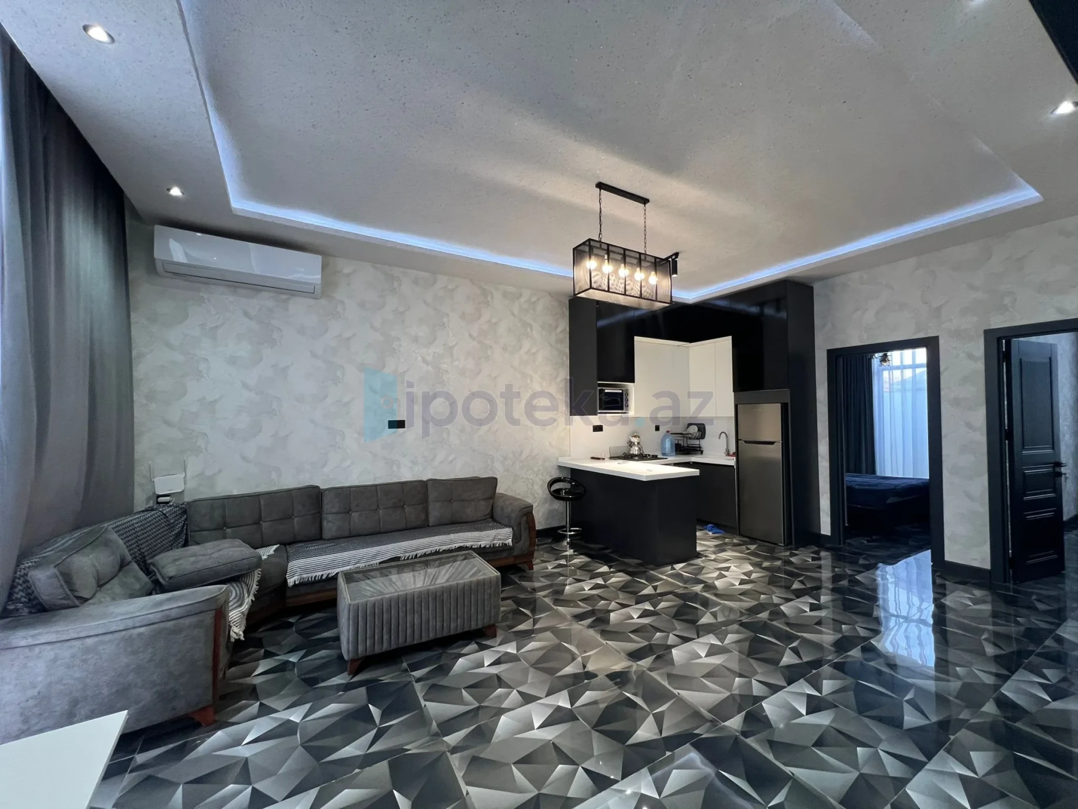 Satılır 3 otaqlı mənzil 90 m²