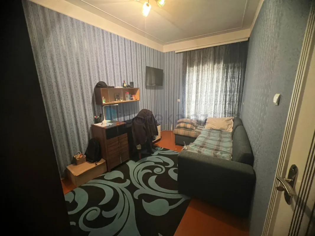 Satılır 5 otaqlı həyət evi 230 m²