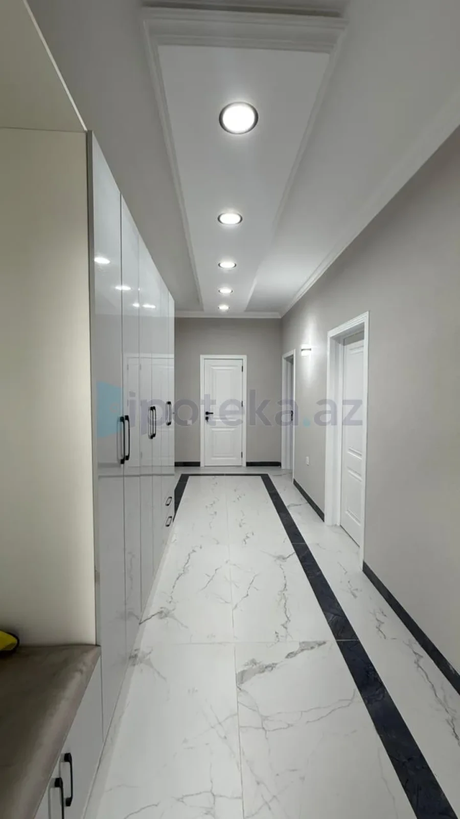Satılır 3 otaqlı həyət evi 250 m²