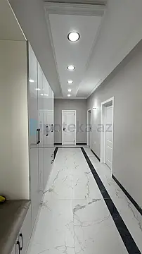 Satılır 3 otaqlı həyət evi 250 m²