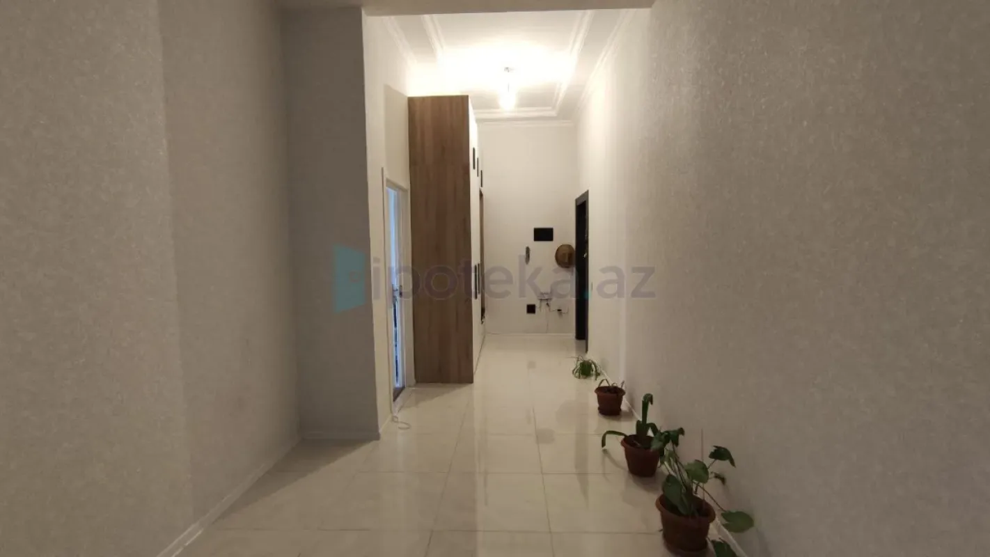 Satılır 3 otaqlı yeni tikili 127.8 m²