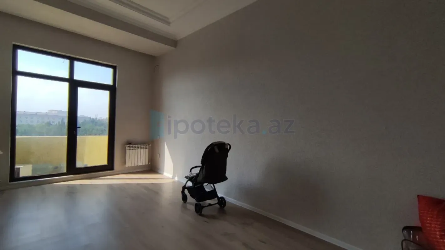 Satılır 3 otaqlı yeni tikili 127.8 m²