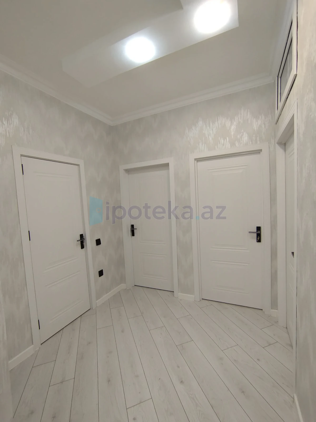 Satılır 4 otaqlı yeni tikili 97 m²