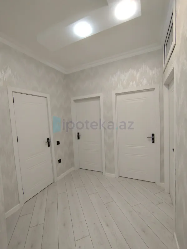 Satılır 4 otaqlı yeni tikili 97 m²
