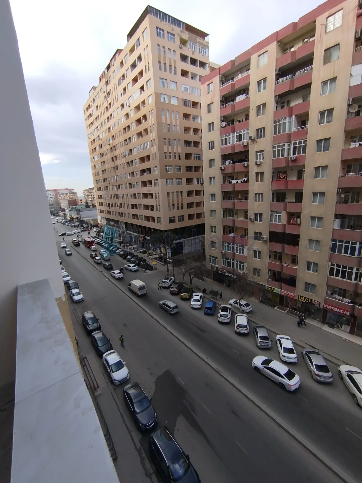 Satılır 4 otaqlı yeni tikili 97 m²