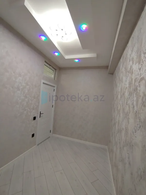 Satılır 4 otaqlı yeni tikili 97 m²