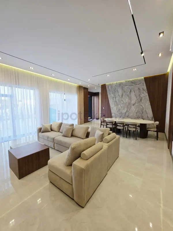 Satılır 5 otaqlı mənzil 260 m²