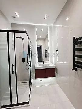 Satılır 5 otaqlı mənzil 260 m²