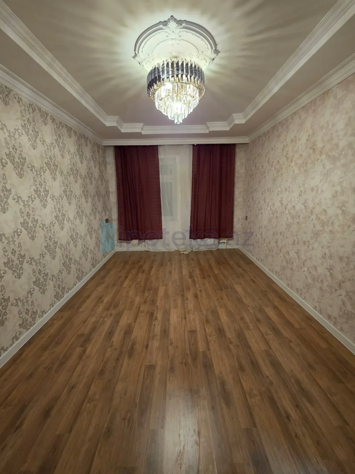 Satılır 2 otaqlı köhnə tikili 48 m²