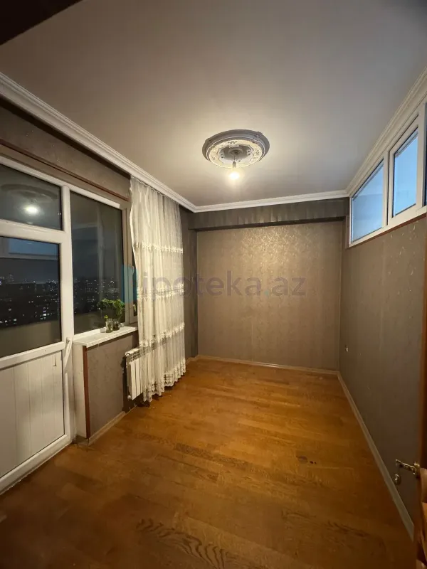Satılır 3 otaqlı yeni tikili 80 m²