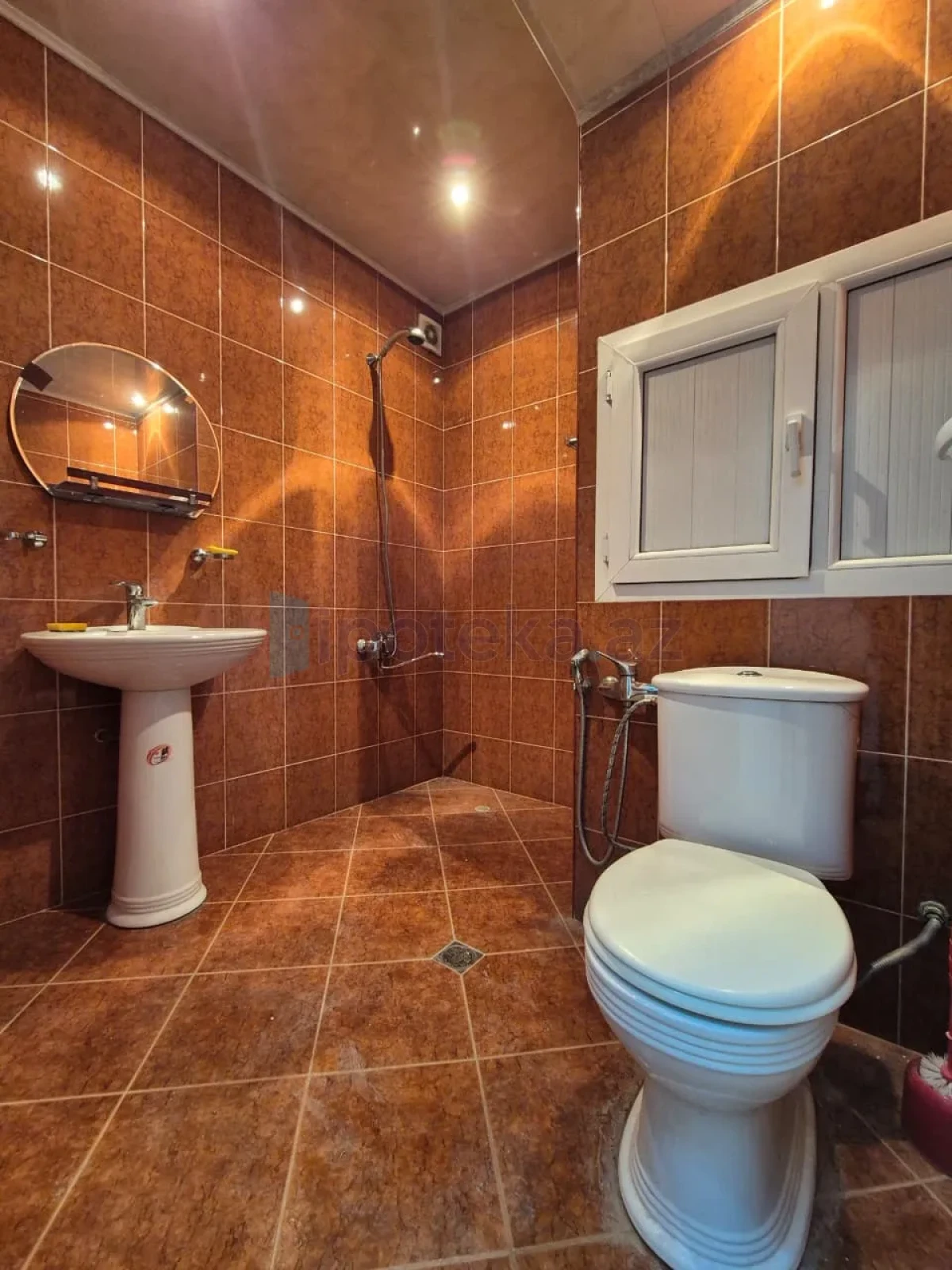 Satılır 3 otaqlı köhnə tikili 85 m²