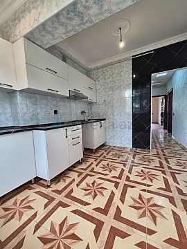 Satılır 3 otaqlı köhnə tikili 85 m²