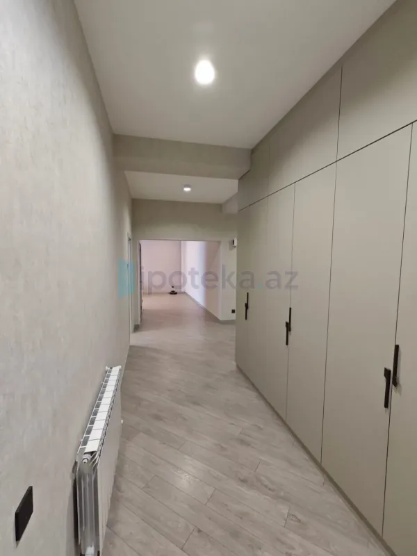 Satılır 4 otaqlı yeni tikili 135 m²
