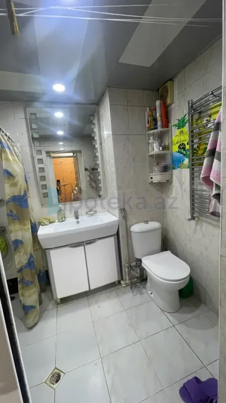 Satılır 3 otaqlı köhnə tikili 80 m²