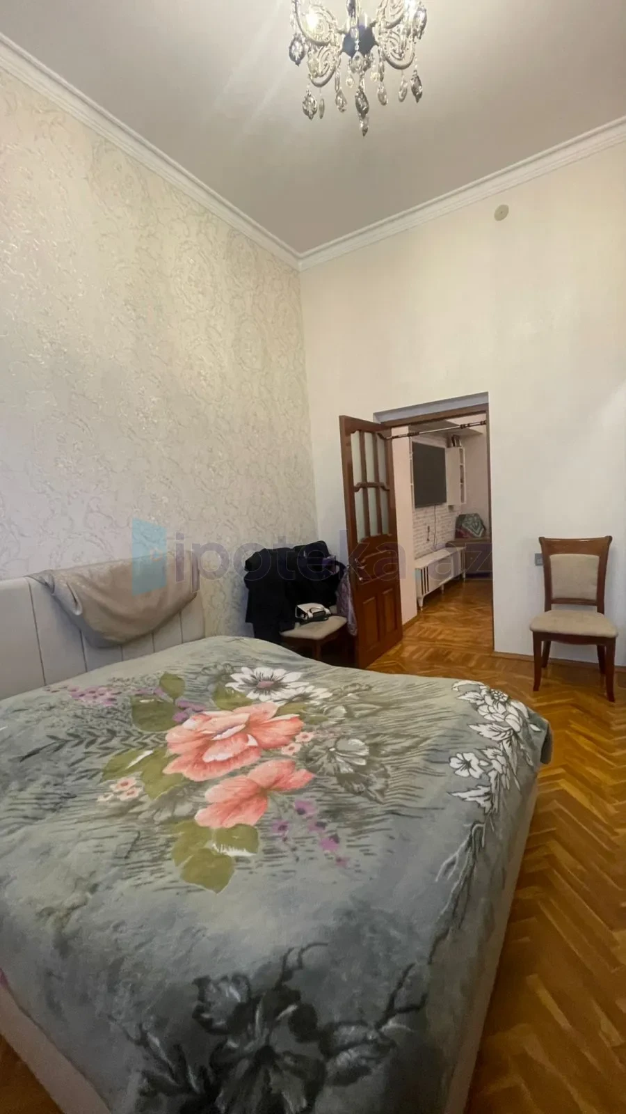 Satılır 3 otaqlı köhnə tikili 80 m²