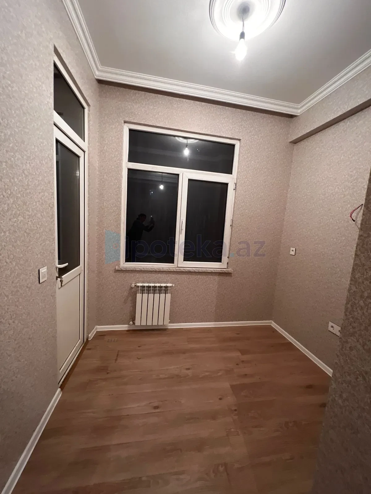 Satılır 2 otaqlı yeni tikili 70 m²