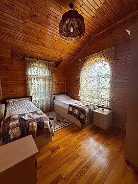 Satılır 10 otaqlı obyekt 600 m²