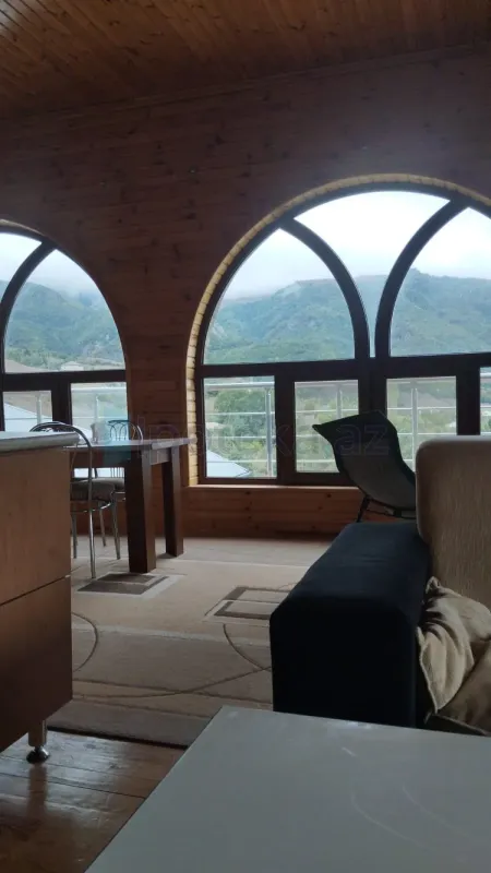 Satılır 10 otaqlı obyekt 600 m²