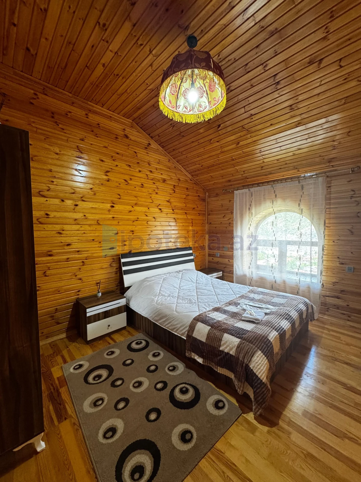 Satılır 10 otaqlı obyekt 600 m²