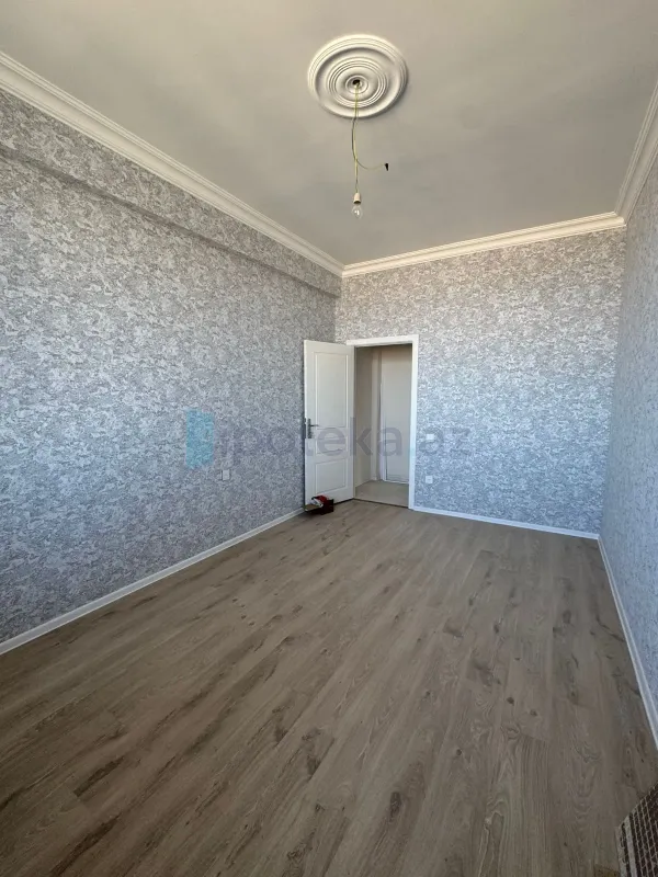 Satılır 3 otaqlı yeni tikili 91 m²