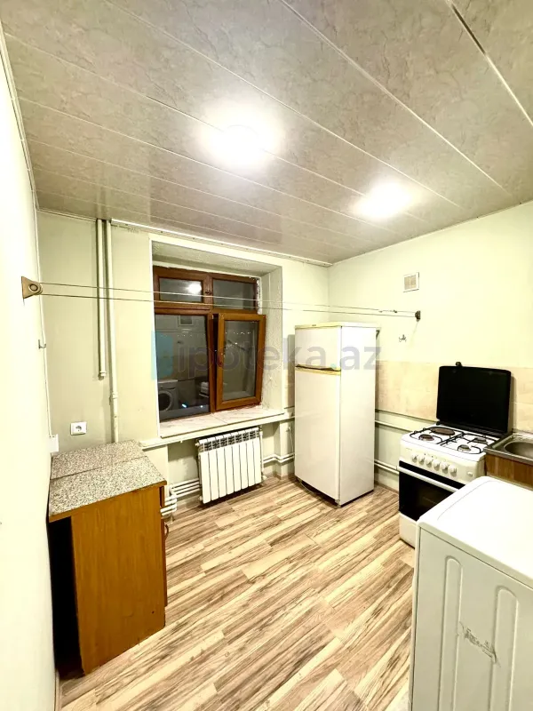 Satılır 2 otaqlı köhnə tikili 55 m²