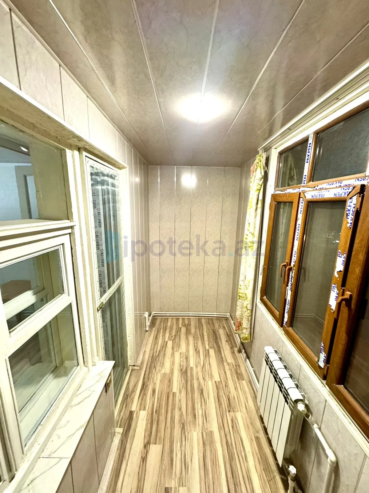 Satılır 2 otaqlı köhnə tikili 55 m²