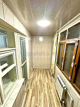 Satılır 2 otaqlı köhnə tikili 55 m²