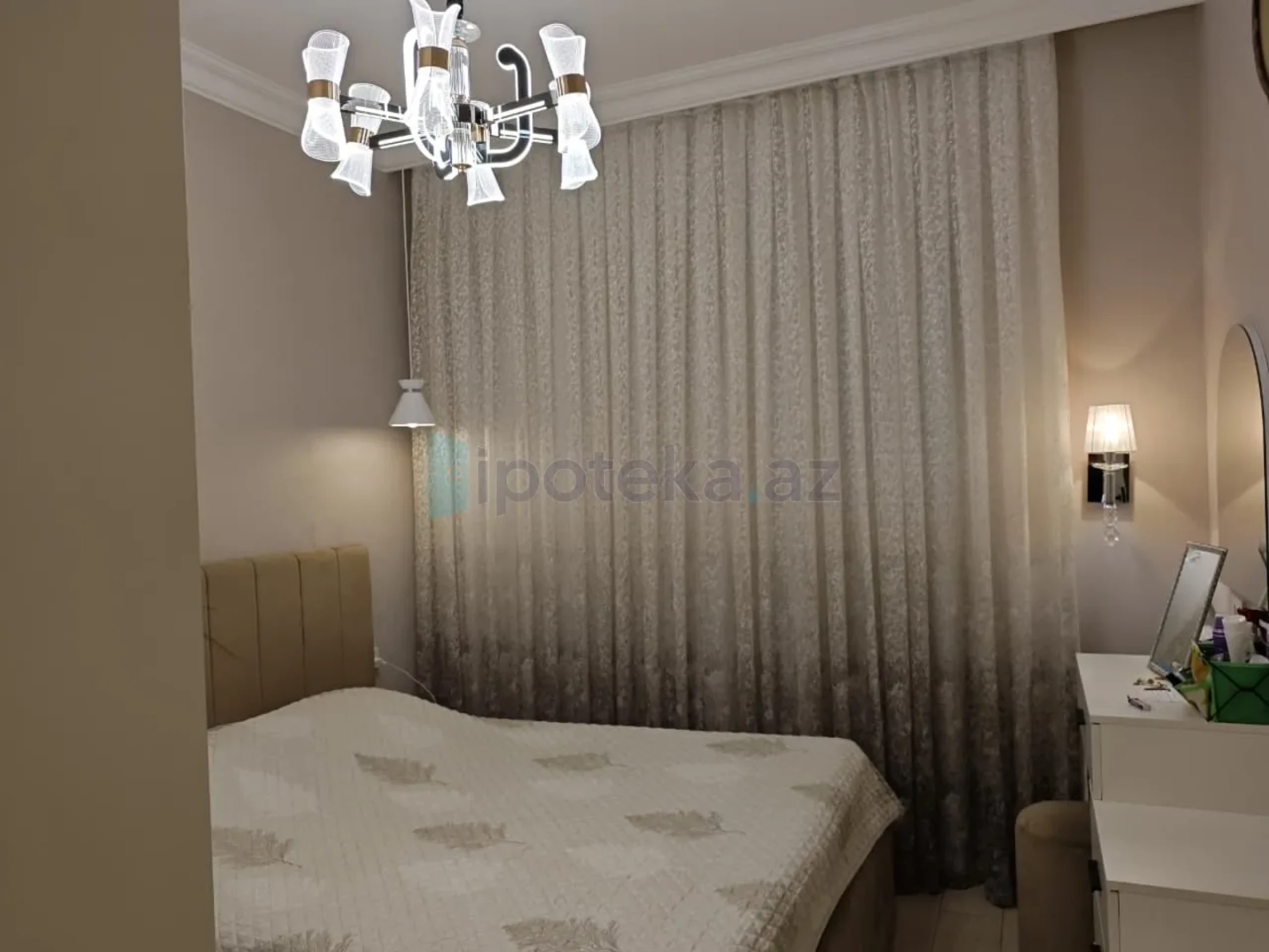 Satılır 4 otaqlı yeni tikili 1214 m²