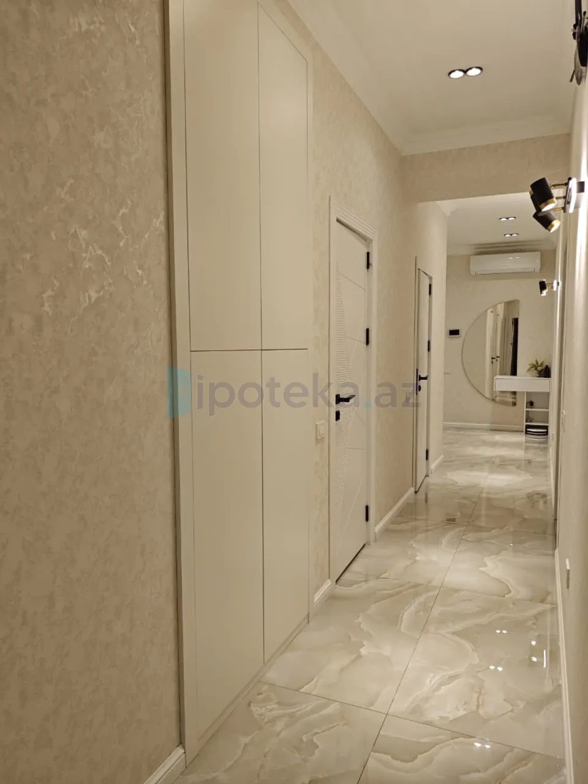 Satılır 4 otaqlı yeni tikili 1214 m²