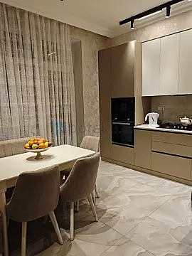 Satılır 4 otaqlı yeni tikili 1214 m²