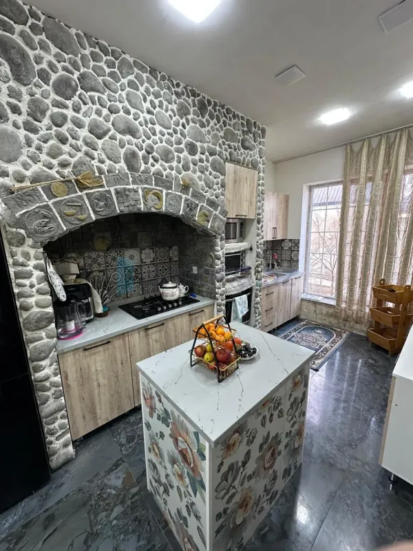 Satılır 4 otaqlı həyət evi 190 m²