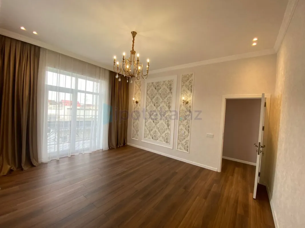 Satılır 4 otaqlı həyət evi 160 m²