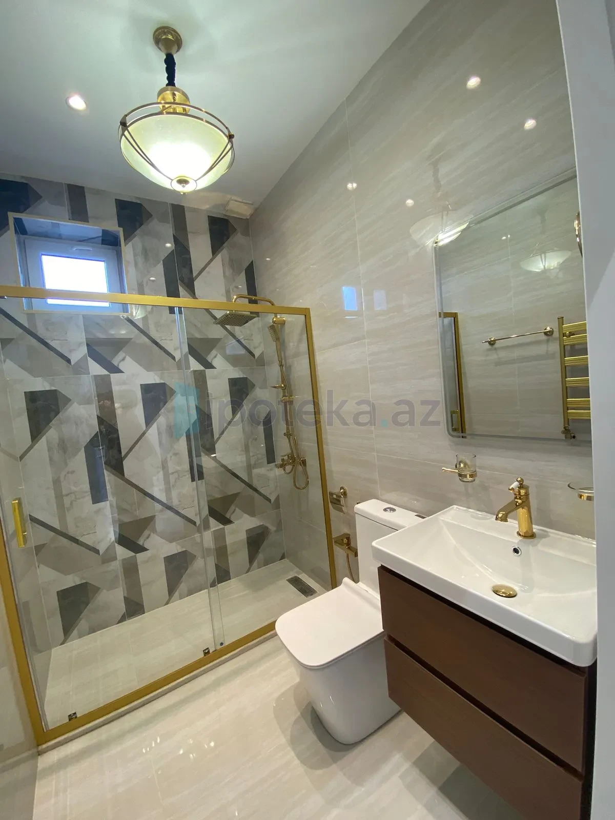 Satılır 4 otaqlı həyət evi 160 m²