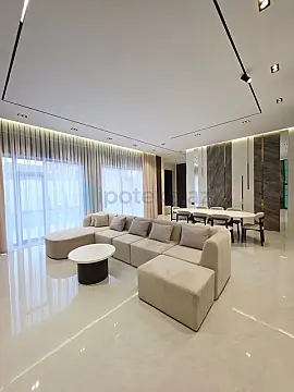 Satılır 5 otaqlı mənzil 230 m²