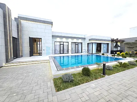 Satılır 5 otaqlı mənzil 230 m²