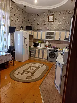 Satılır 4 otaqlı həyət evi 150 m²