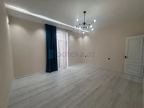 Satılır 4 otaqlı mənzil 160 m²