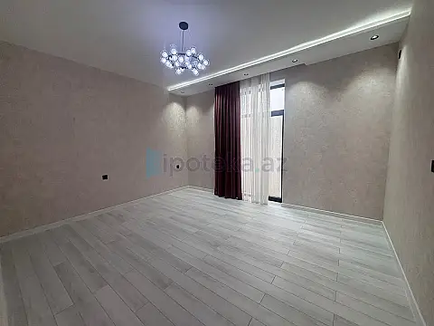 Satılır 4 otaqlı mənzil 160 m²