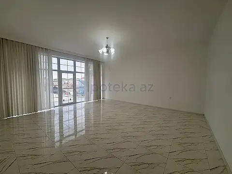 Satılır 4 otaqlı mənzil 330 m²