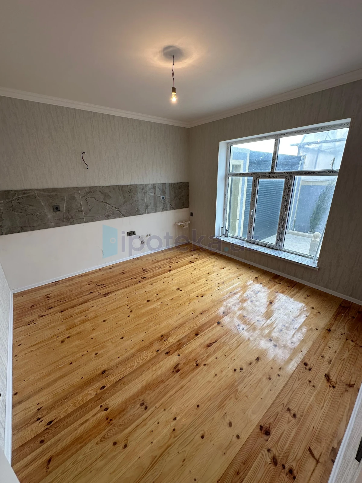 Satılır 3 otaqlı həyət evi