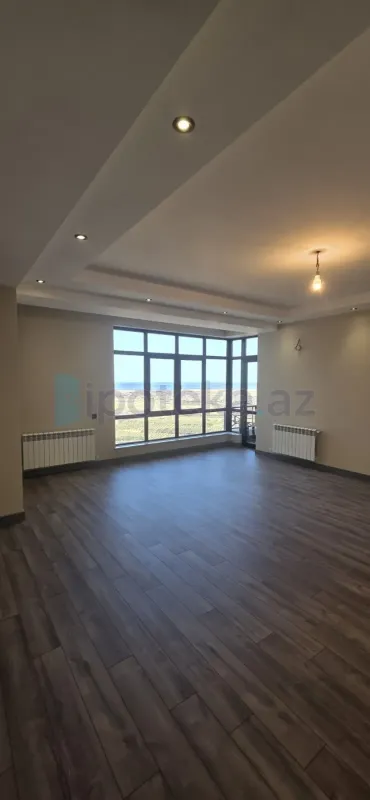 Satılır 3 otaqlı yeni tikili 136 m²