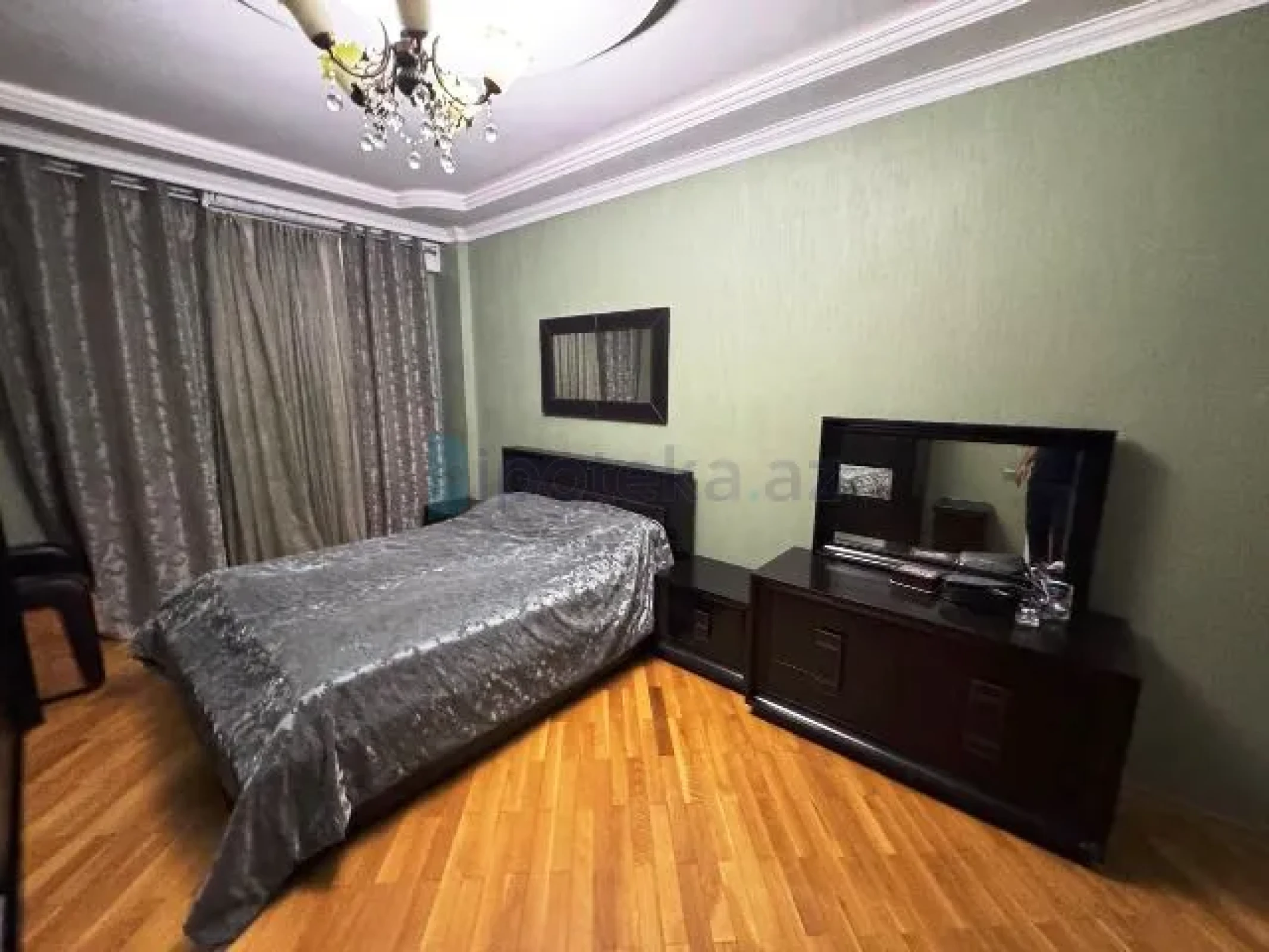 Satılır 4 otaqlı yeni tikili 152 m²