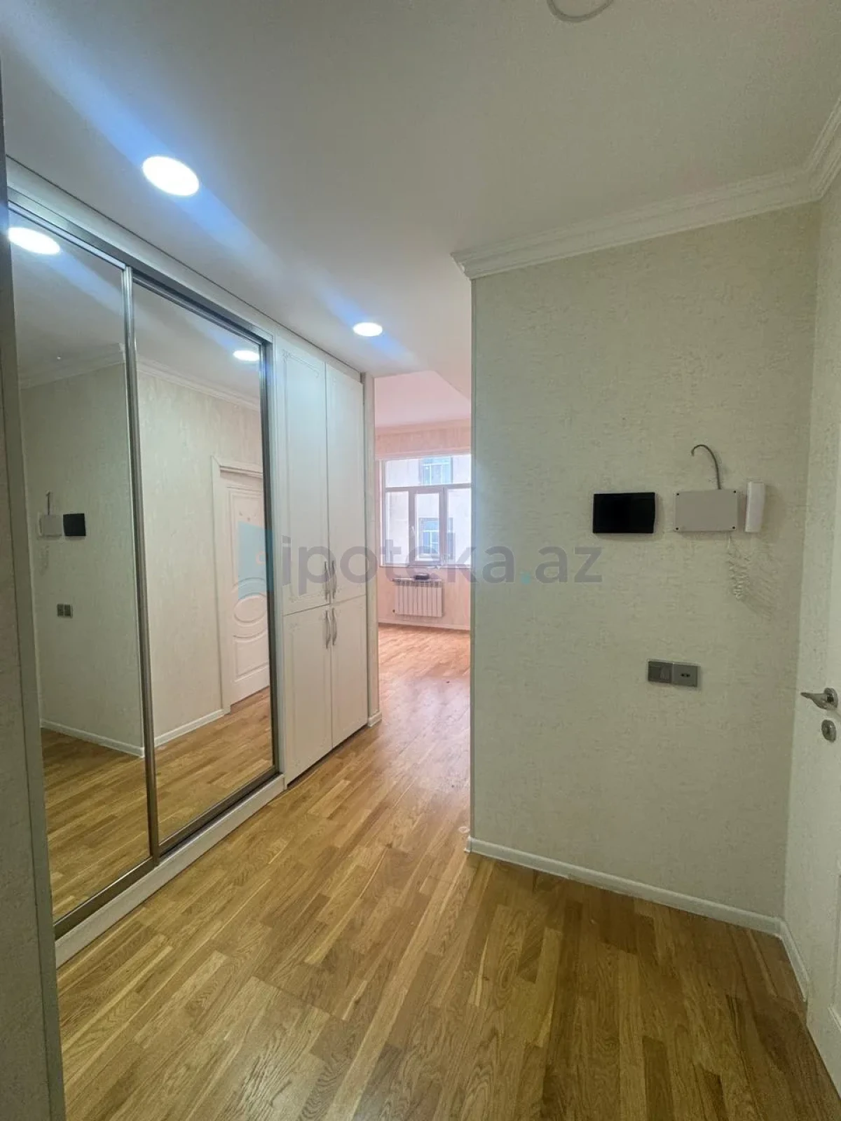 Satılır 3 otaqlı yeni tikili 66 m²