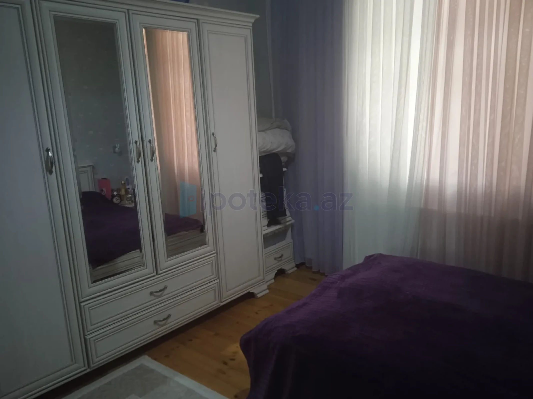 Satılır 7 otaqlı həyət evi 222 m²