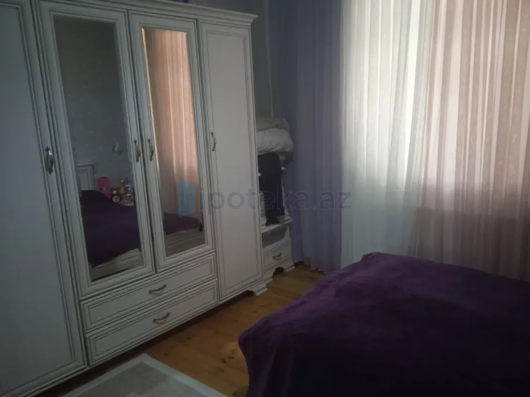 Satılır 7 otaqlı həyət evi 222 m²
